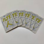 ポテジンまとめ買い内容写真。6冊のポテジンが整然と並んでいる。